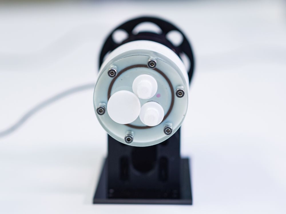 Open Source Clinostat